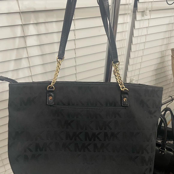 Michael Kors Handbags - 👜 Michael Kors Black MK Logo Tote with Chain Straps